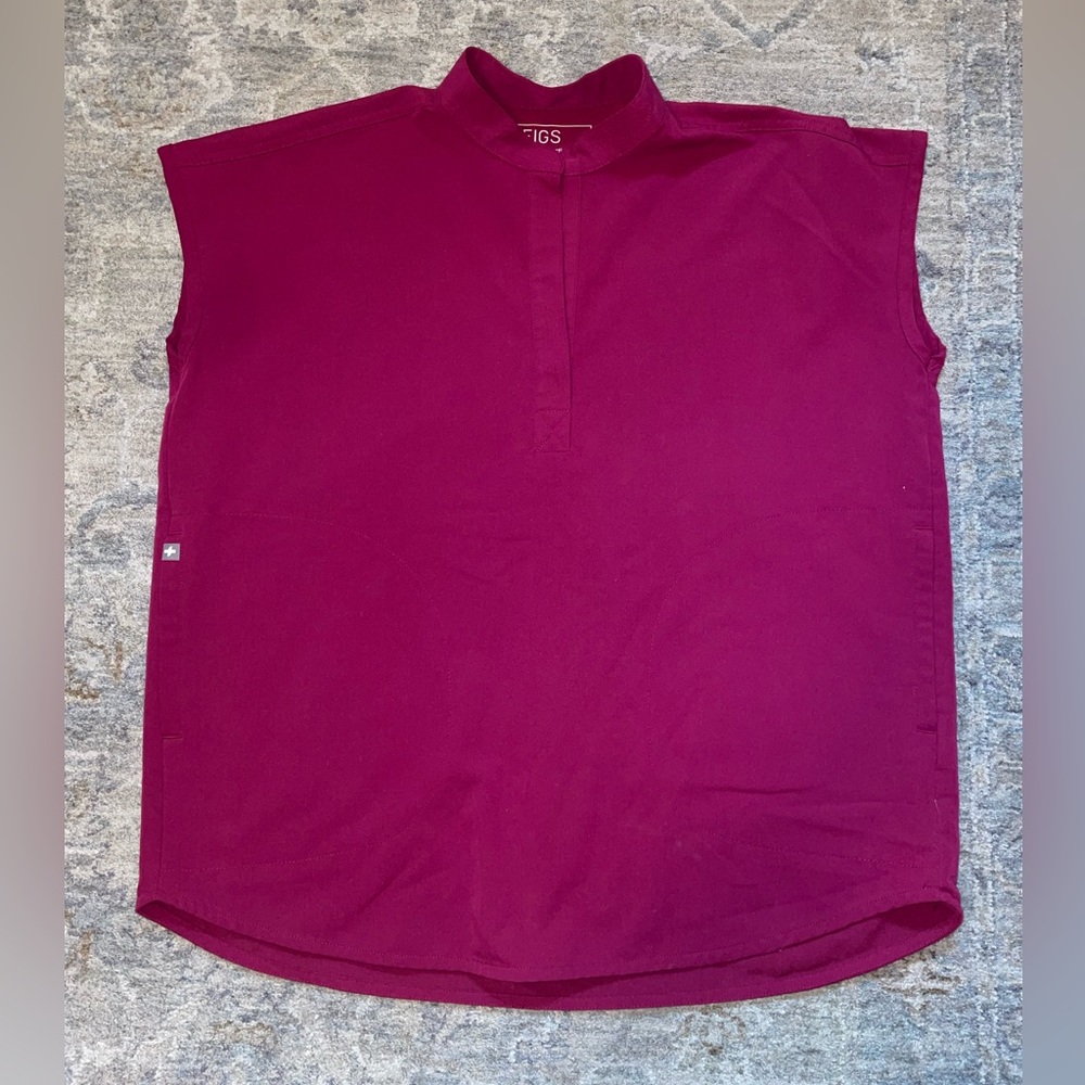 FIGS XS Rafaela scrub top